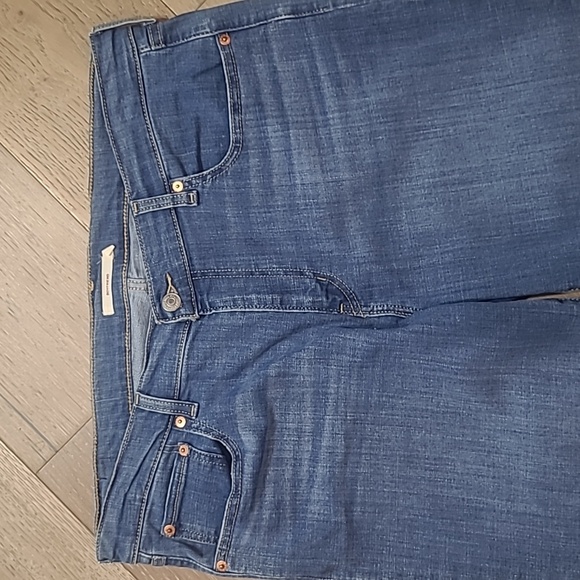 Levi's Jeans Women's sz 32 Boyfriend Mid Rise Cropped Denim Jean - Picture 3 of 12